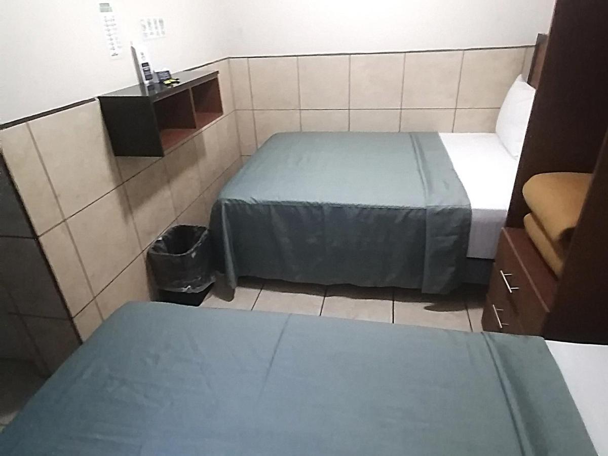 Hotel Hcm Guadalajara Luaran gambar